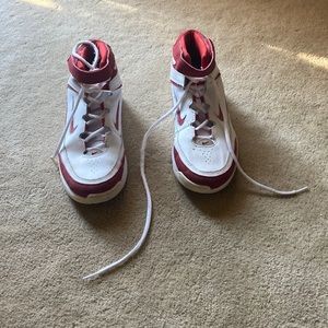 Nike Youth size 7 US basketball sneakers red and white